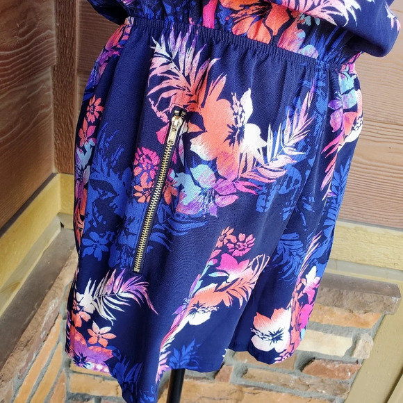 One Clothing Blue Tropical Long Sleeve Romper Size Small - Picture 6 of 16